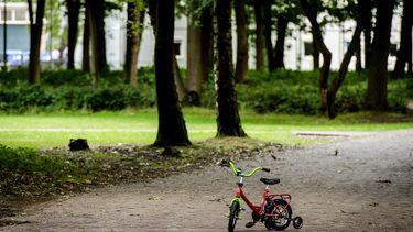 Op deze foto zie je het asielzoekerscentrum (azc) in Gilze.