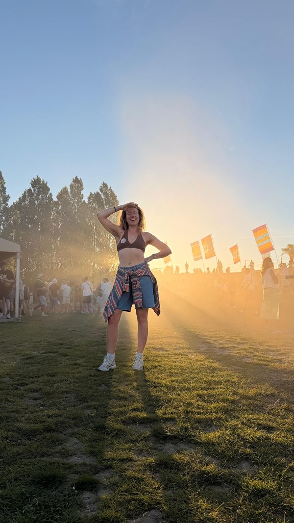 Linda de Munck (31) over nuchter feesten: ‘Ik werd huilend wakker met zóveel hanxiety’