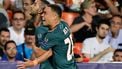 Ajax wint ook uitduel met Valencia: 0-3