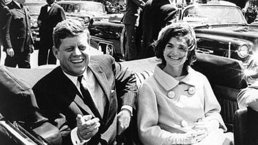 President John F. Kennedy en zijn vrouw Jacqueline Kennedy in mei 1961. Foto: EPA JFK