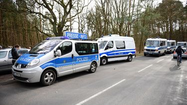 Duitse politiebusjes. 