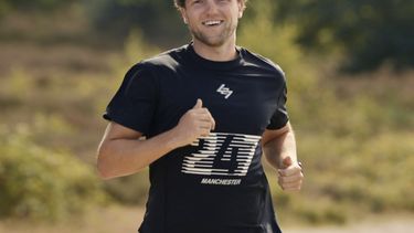 Hoeveel krijgt een influencer eigenlijk betaald? En hoeveel werken ze nou echt?