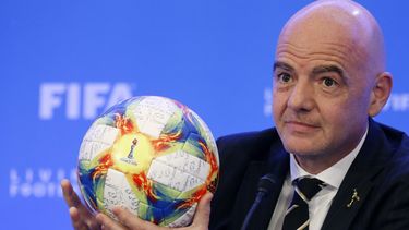 FIFA staken racisme qatar wk voetbal gianni infantino