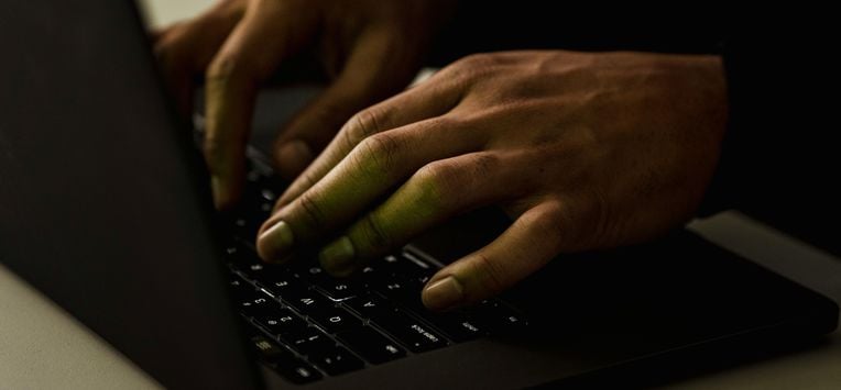 Nederlander (73) verdacht van maken pornografische deepfakes BN’ers