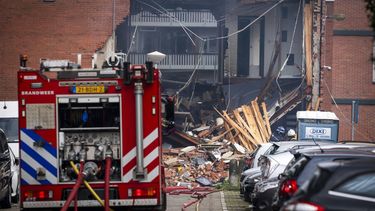 AMSTERDAM - Veel schade door een explosie aan een bijgebouw onder de flat aan de Osdorper Ban. Na de explosie brak een grote brand uit en raakten meerdere mensen gewond. JEROEN JUMELET / ANP