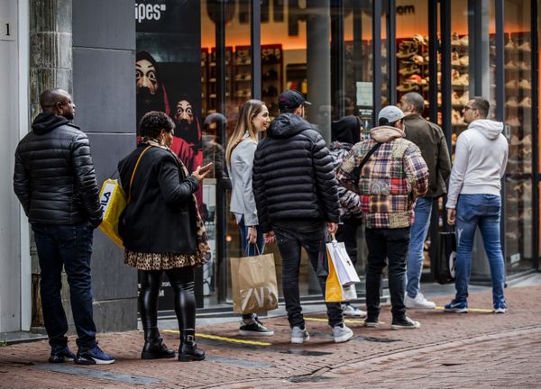 consument heeft meer vertrouwen in de economie, maar het blijft laag
