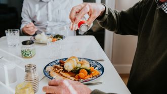 Nederlanders eten ongemerkt een kilo te veel zout per jaar