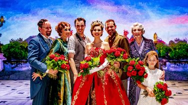 Een foto van de cast van de Albert Verlinde-musical Anastasia