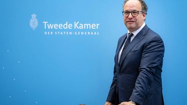 DEN HAAG - Verkenner Wouter Koolmees voorafgaand aan het ontvangst van Rob Jetten (D66) en Joost Eerdmans (JA21) voor een tweede gesprek over de kabinetsformatie. Later volgen de fractievoorzitters van VVD en GroenLinks-PvdA. Koolmees wil precies weten waar de verschillen tussen deze partijen zitten. ANP SEM VAN DER WAL
