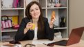 20% van de Nederlanders eet brood achter het bureau
