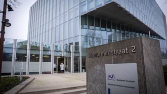 ZWOLLE - Exterieur van de rechtbank voorafgaand aan een pro forma-zitting in de strafzaak tegen Faissal T. De zoon van vermeende topcrimineel Ridouan Taghi wordt verdacht van deelname aan een criminele organisatie die zich bezighoudt met internationale drugshandel, witwassen en het voorbereiden van geweldsmisdrijven. ANP JEROEN JUMELET
