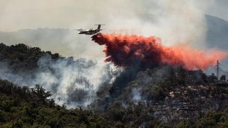 bosbrand frankrijk spanje costa brava vakantie aan denken