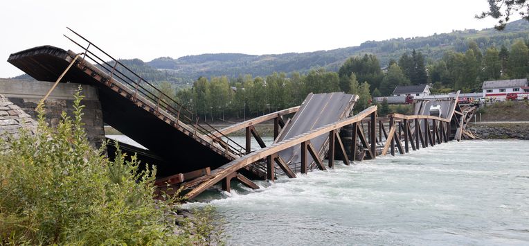 brug Noorwegen ingestort Tretten