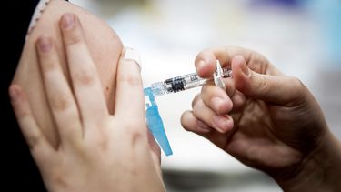 Jongens krijgen vanaf 2021 HPV-vaccinatie
