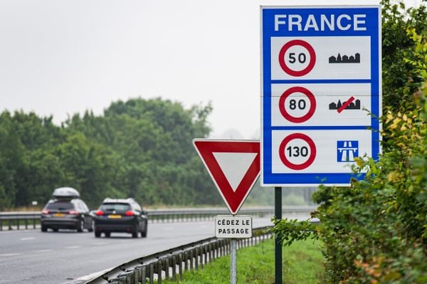 Frankrijk scherpt inreisbeleid aan, WHO waarschuwt Nederlandse vakantiegangers