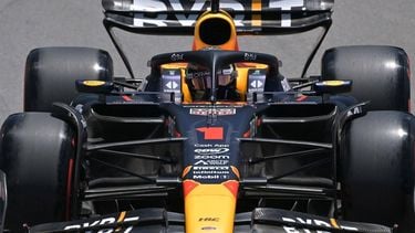 2023-11-04 16:02:23 Red Bull Racing's Dutch driver Max Verstappen races during the sprint qualifying at the Autodromo Jose Carlos Pace racetrack, also known as Interlagos, in Sao Paulo, Brazil, on November 4, 2023, ahead of the Formula One Brazil Grand Prix. 
Nelson ALMEIDA / AFP