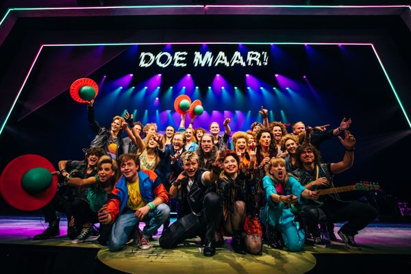 Doe Maar cast