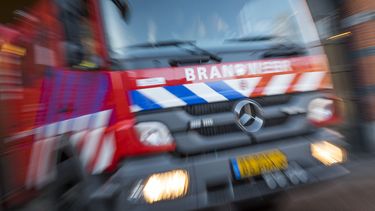 Man springt uit raam bij grote brand Rotterdam
