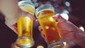 Terrassen eindelijk open: biertjes duurder dan voor lockdown