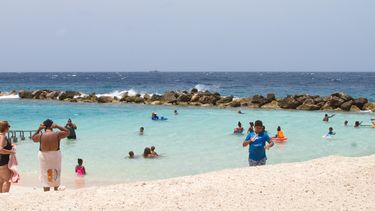 Een foto van een strand op Curaçao