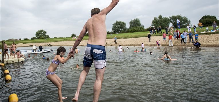 Pas op met plonsen: op deze plekken kun je beter níet zwemmen