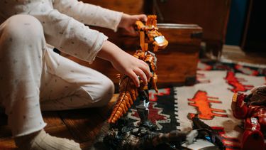 Mama gaat op date: 'Ineens stond mijn slaperige zoon (4) in de woonkamer'