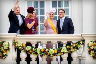 Koning Willem-Alexander en Koninging Maxima of Prins Constantijn en prinses Laurentien tijdens Prinsjesdag in Den Haag