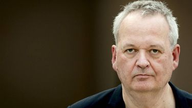 DEN HAAG - Portret van Joost Niemoller, auteur van het boek KWAAD, Nederlanders over immigranten. ANP REMKO DE WAAL