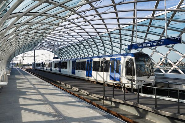 Nieuw trein- en metrostation geopend in Den Haag