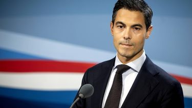 DEN HAAG - Minister-president Rob Jetten staat de pers te woord tijdens de wekelijkse persconferentie na afloop van de ministerraad. KOEN VAN WEEL / ANP