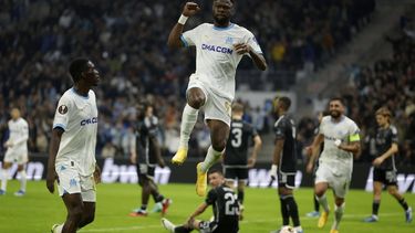 epa11004579 Chancel Mbemba of Marseille celebrates scoring the 2-1 lead during the UEFA Europa League group B match between Olympique Marseille and Ajax Amsterdam in Marseille, France, 30 November 2023.  EPA/GUILLAUME HORCAJUELO