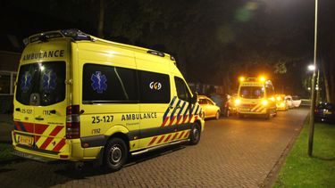 27-jarige Tilburger slaat ambulancepersoneel 
