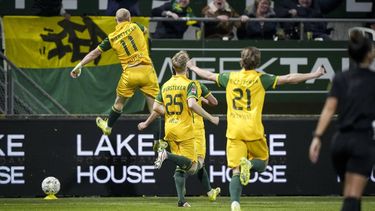 DEN HAAG - (l-r) Evan Rottier of ADO Den Haag, Juho Kilo of ADO Den Haag en Cameron Peupion of ADO Den Haag vieren de 1-0 tijdens de Keuken Kampioen Divisie wedstrijd tussen ADO Den Haag en Jong FC Utrecht in het WerkTalent Stadion op 17 maart 2026 in Den Haag, Nederland. TOBIAS KLEUVER / ANP