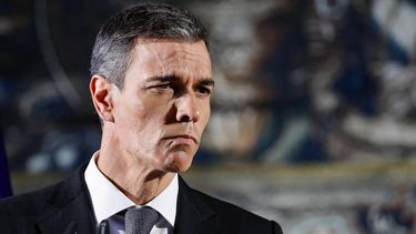 epa12997453 Spain's Prime Minister Pedro Sanchez holds a press conference at the Spanish Embassy to the Holy See, in Rome, Italy, 27 May 2026. The Spanish prime minister is visiting Rome and the Vatican on 27 May, ahead of the Pope’s upcoming Apostolic Journey to Spain, scheduled from 6 to 12 June 2026.  EPA/FABIO FRUSTACI