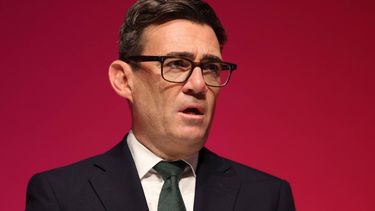 epa13272479 British Prime Minister Andy Burnham sings 'Jerusalem' on the final day of the Labour Party Conference in Liverpool, Britain, 30 September 2026. The conference runs from 27 to 30 September at the Arena Convention Centre in Liverpool.  EPA/ADAM VAUGHAN  EPA/ADAM VAUGHAN