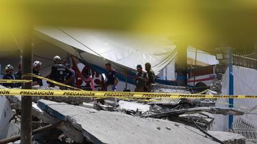 epa13218129 State of Mexico security policemen secure the area after a fireworks explosion in the community of Santa Maria Canchesda, Temascalsingo, in the State of Mexico, Mexico, 06 September 2026. At least ten people died and 64 were injured in a fireworks accident during the patron saint festivities at the parish church in the community of Santa Maria Canchesda, located near the capital.  EPA/Felipe Gutiérrez