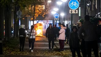 Onrustige nacht: Politie en ME op de been in verschillende steden onrustig