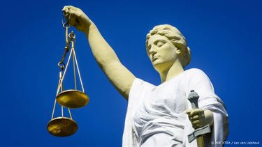 ROTTERDAM - Vrouwe Justitia. ANP LEX VAN LIESHOUT