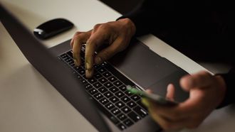 Jongvolwassenen denken online fraude te herkennen, maar één op de zeven werd slachtoffer