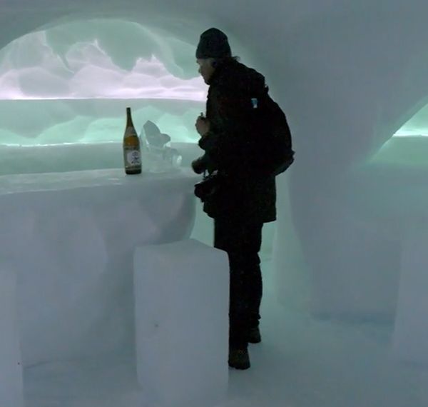 Ticket naar Antarctica ijspaleis