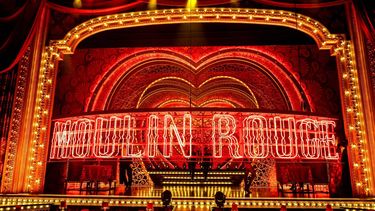 UTRECHT - Het decor van Moulin Rouge! De Musical. De musical, gebaseerd op de gelijknamige film van regisseur Baz Luhrmann, is te zien in het Beatrix Theater Utrecht.ANP LINA SELG