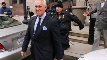 Trump-vertrouweling Roger Stone krijgt ruim 3 jaar cel