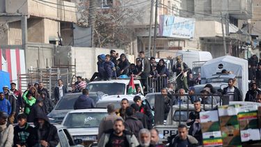Displaced Palestinians return to Rafah in the southern Gaza Strip on January 19, 2025, hours after a ceasefire deal in the war between Israel and the Palestinian militant group Hamas was expected to be implemented.  
Eyad BABA / AFP