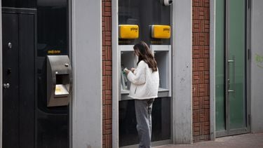 cashtraps, slachtoffer, oplichting, oplichters, criminelen, politie