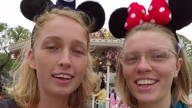 Vlog Reismeisjes: Naar Disneyland in Hongkong