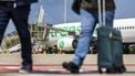 ROTTERDAM - Een toestel van Transavia. De luchtvaartmaatschappij schrapt vluchten vanwege het vliegtuigtekort waarmee de maatschappij kampt. ANP JEFFREY GROENEWEG