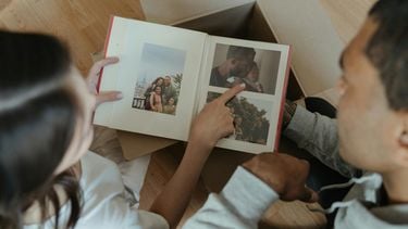 Wetenschappers vinden geheugentruc: zo haal je jeugdherinneringen terug