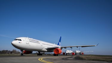 Het vliegtuig van de Scandinavische luchtvaartmaatschappij SAS landde een minuut te laat in Oslo om te voorkomen dat de 158 passagiers aan boord in quarantaine zouden moeten.