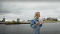 Bobbie Bodt droomt van een woonboot en ontdekt hoe je daarop slimmer kunt omgaan met stroom