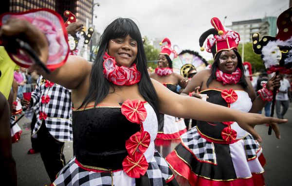 In beeld: Straatparade Zomercarnaval Rotterdam